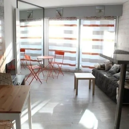 Mahon Plage: Proche Plage Apartman
