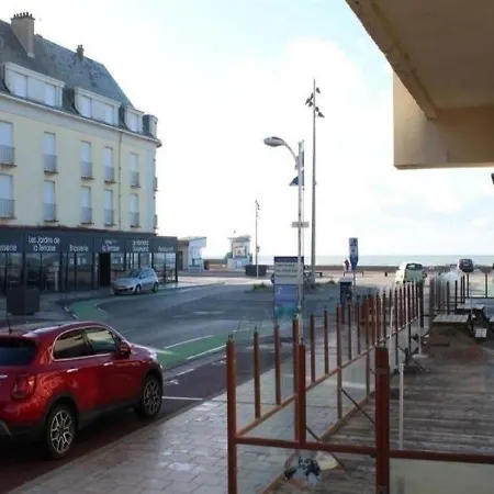 Mahon Plage: Proche Plage Apartman *